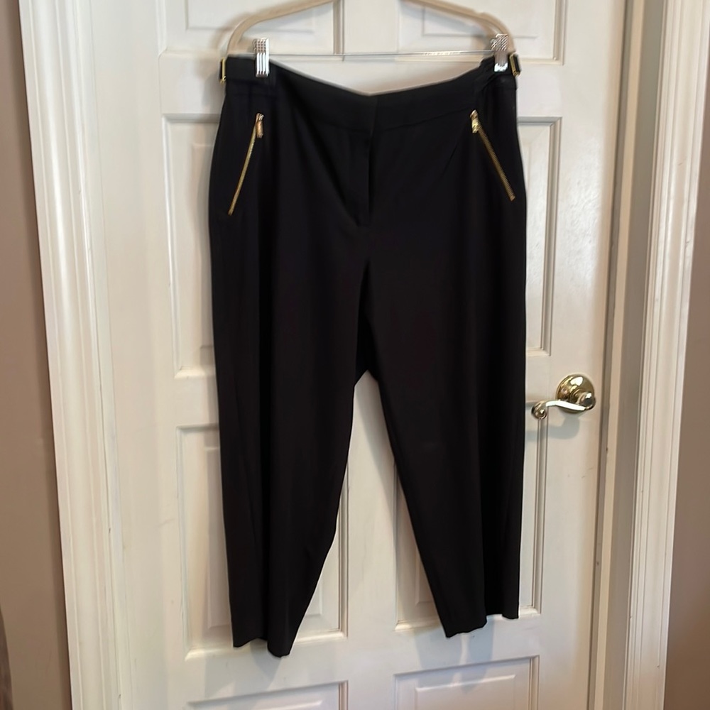 Calvin Klein size 14 dress Cropped pant with gold accents wear summer/winter